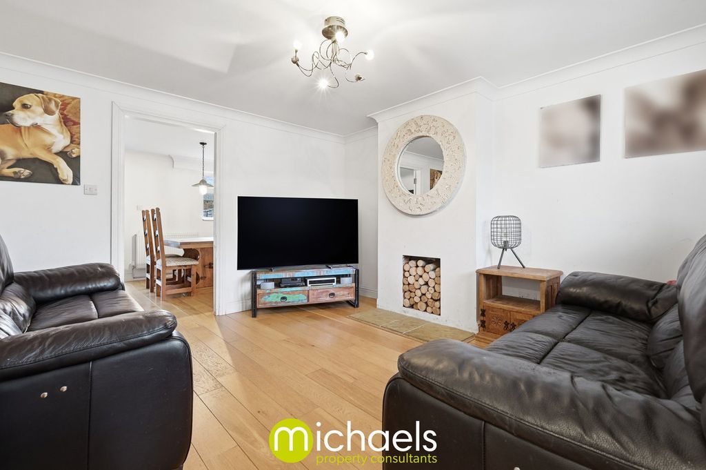 Property photo 3 of 18