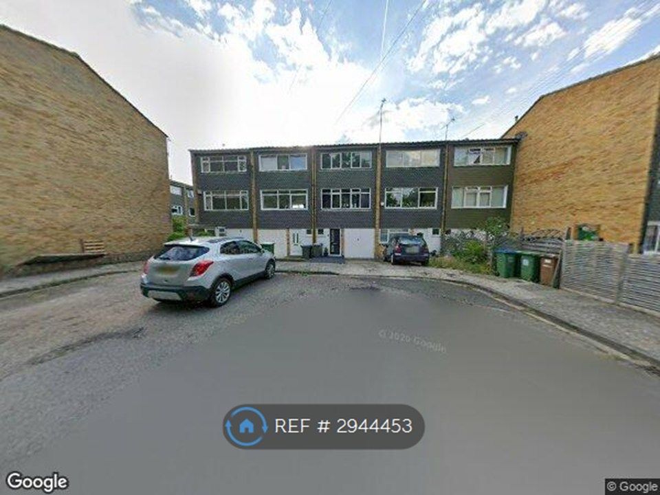 Property photo 1 of 12