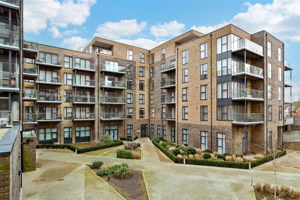 Property photo 2 of 7 External (Web)