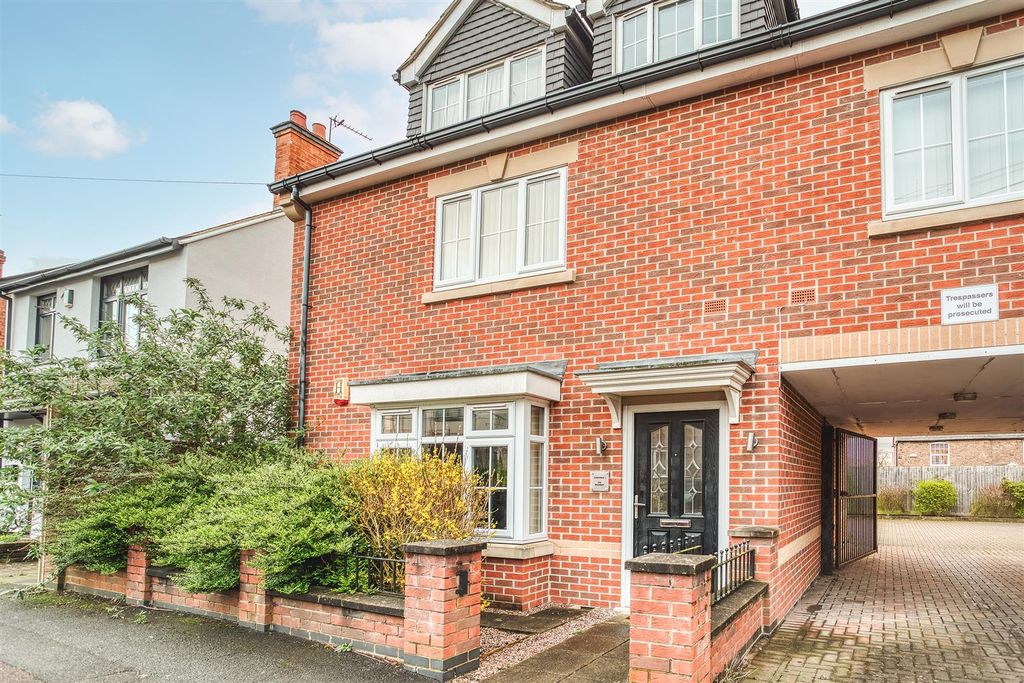 Property photo 1 of 5 Lf2B1409_Hdr.Jpg