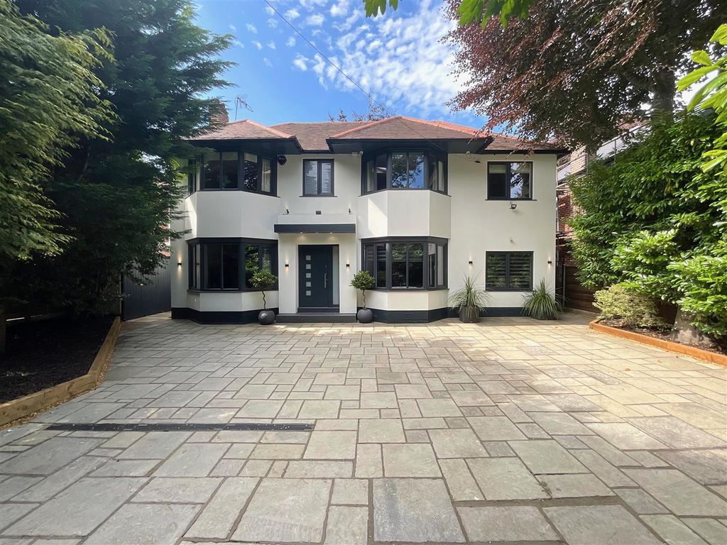 Property photo 1 of 25