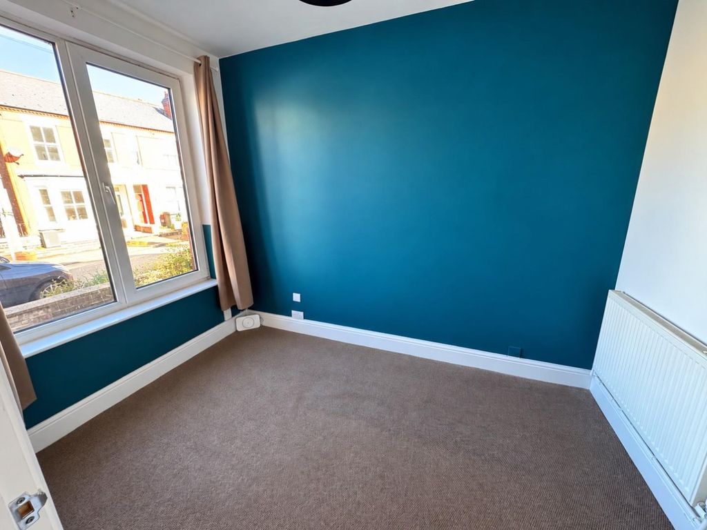 Property photo 2 of 9 Lounge
