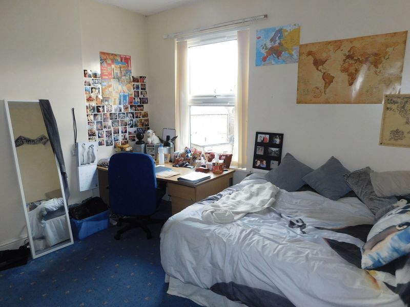 Property photo 2 of 11 Photo 8