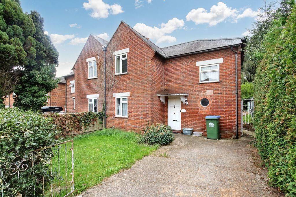 Property photo 1 of 8