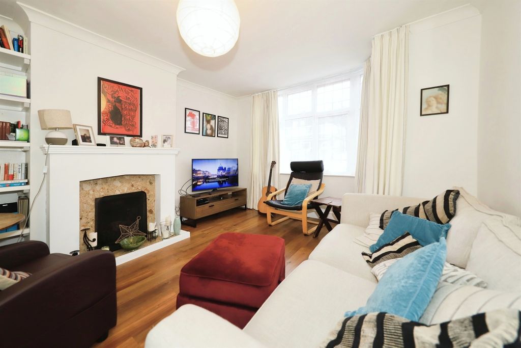 Property photo 3 of 15