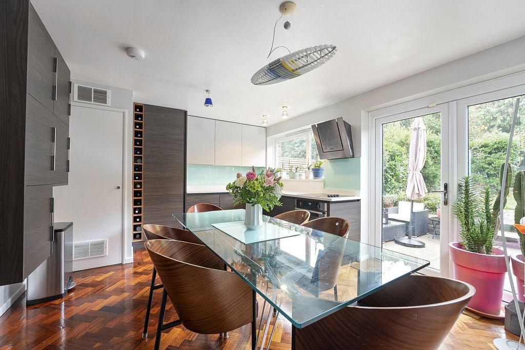 Property photo 1 of 18 Picture No. 14