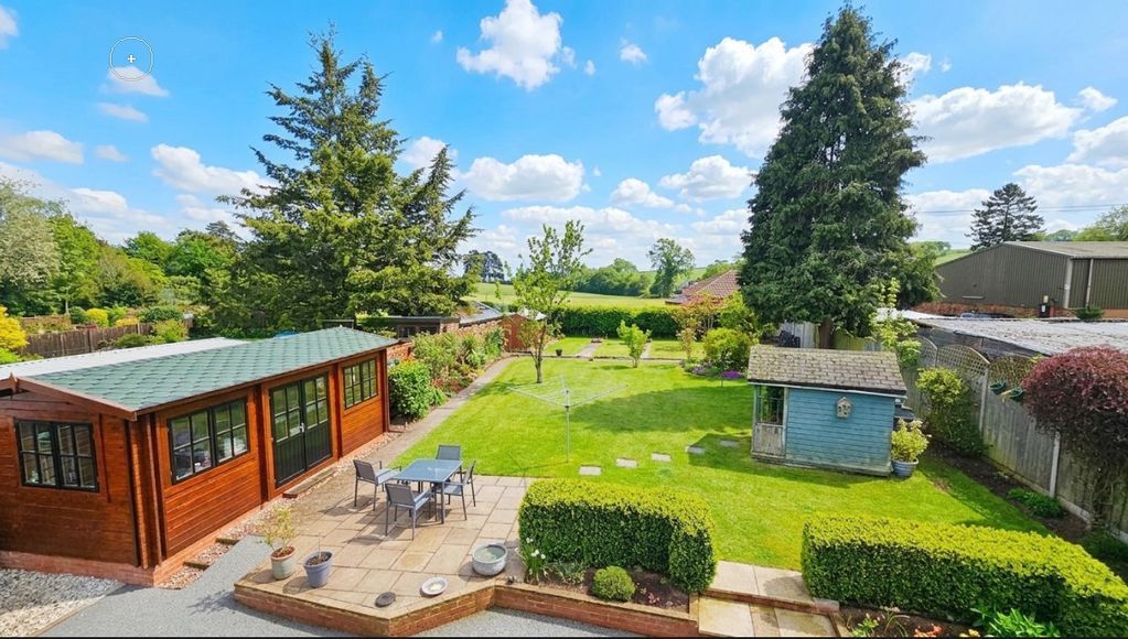 Property photo 2 of 33 Photo 39