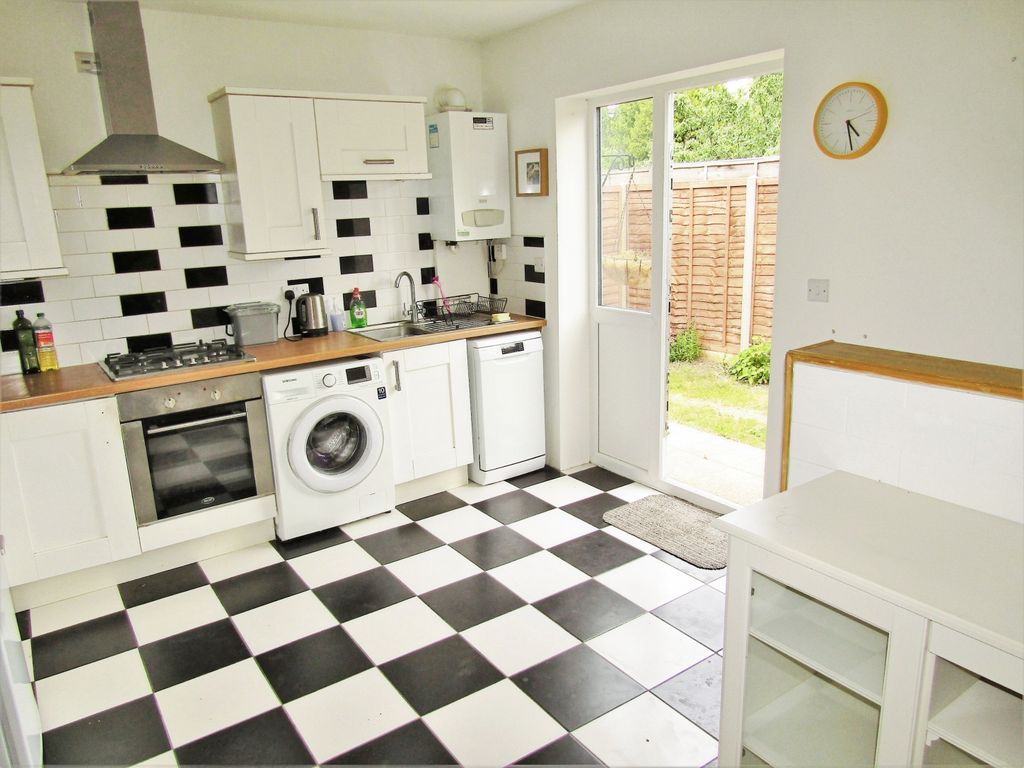 Property photo 3 of 12