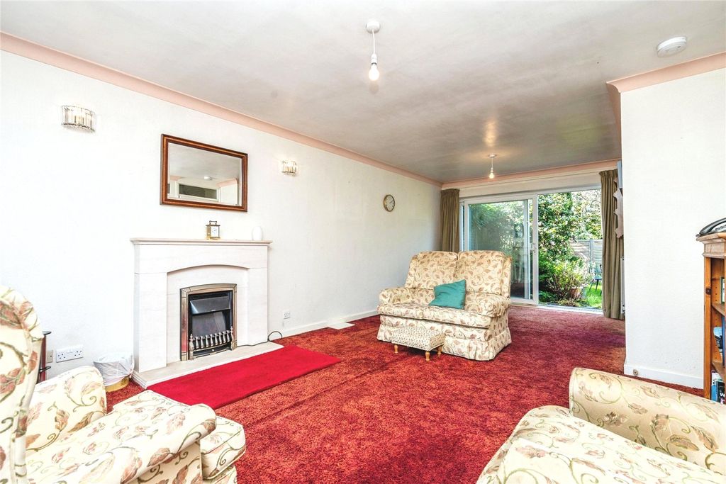 Property photo 2 of 18 Living Room