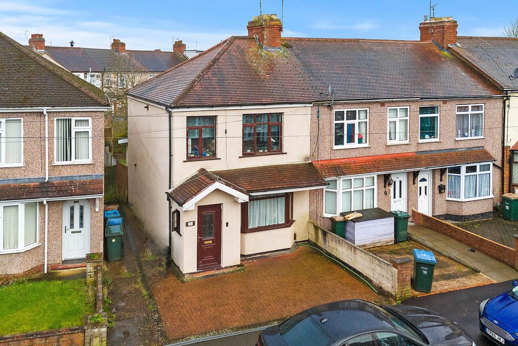 Property photo 1 of 18 Front (Exterior)