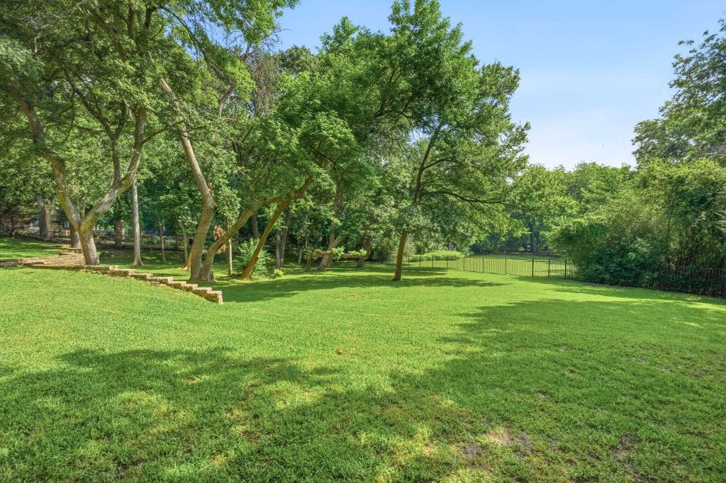 Property photo 2 of 30 <Alttext/>