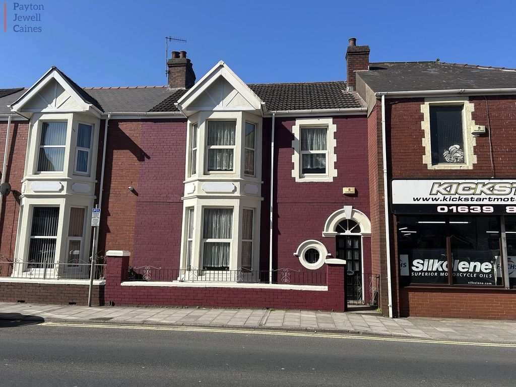 Property photo 1 of 12