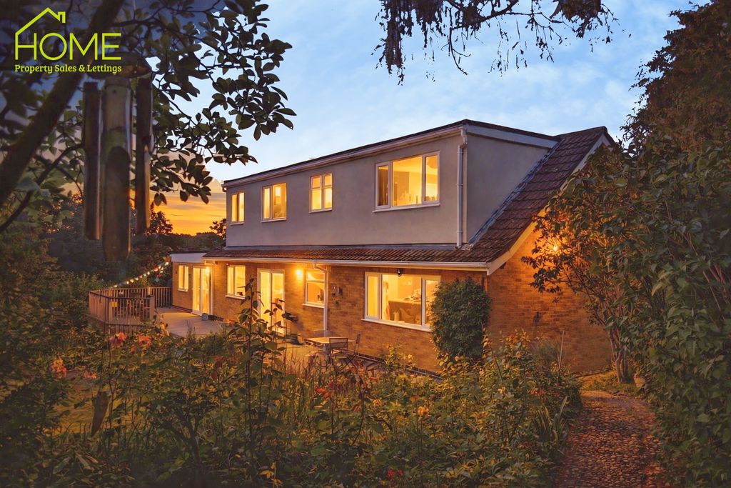Property photo 2 of 41 Dusk Shot