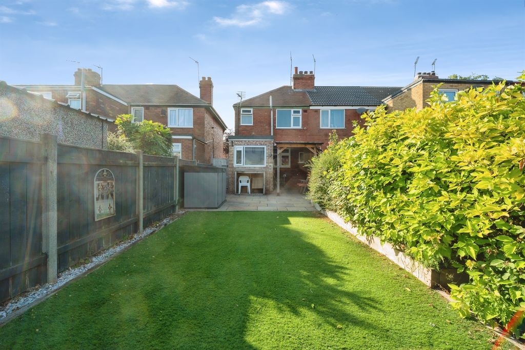 Property photo 2 of 14