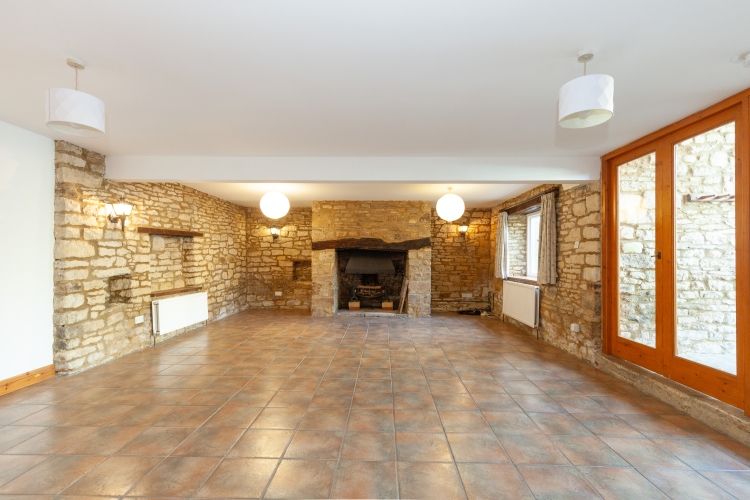 Property photo 2 of 9 244268