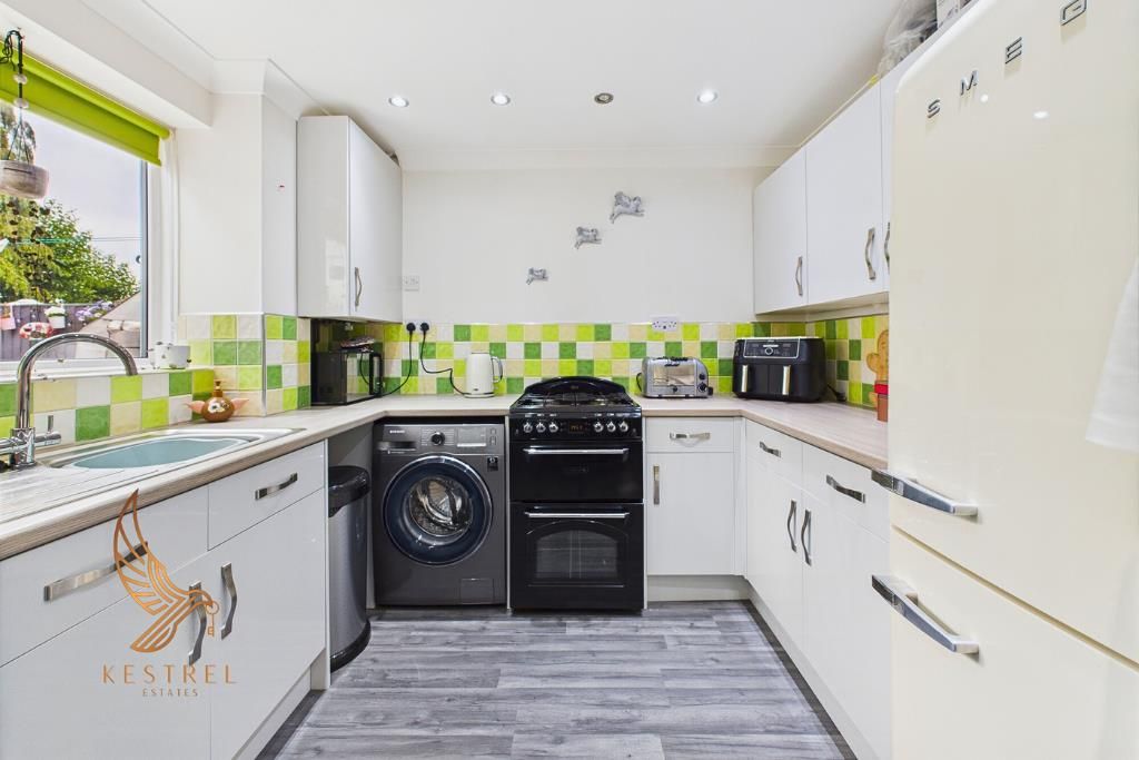 Property photo 2 of 27 22.Png