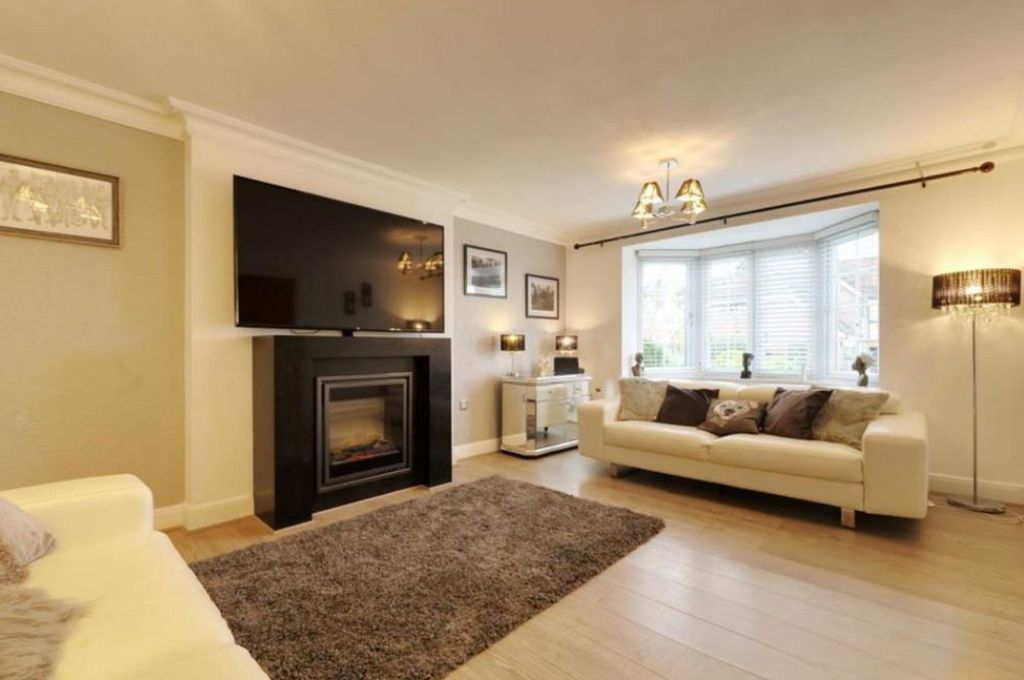 Property photo 3 of 22