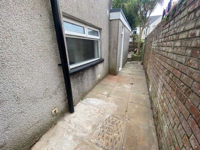Property photo 3 of 13 Garden