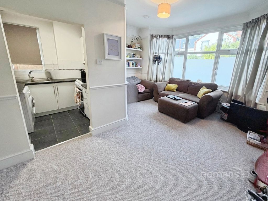 Property photo 2 of 8 Pbox-Img.Jpg