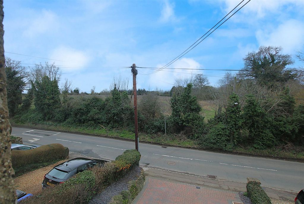 Property photo 2 of 14 Img_9287_(2).Jpg