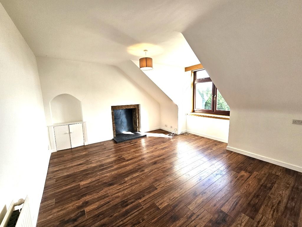 Property photo 3 of 14 Photo 3