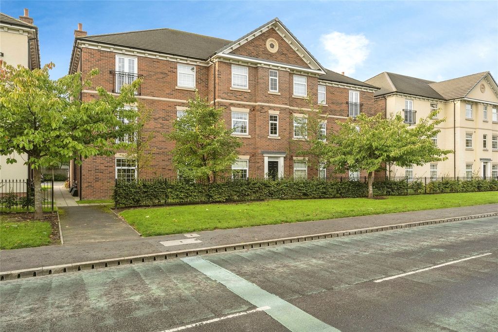 Property photo 1 of 15 Front