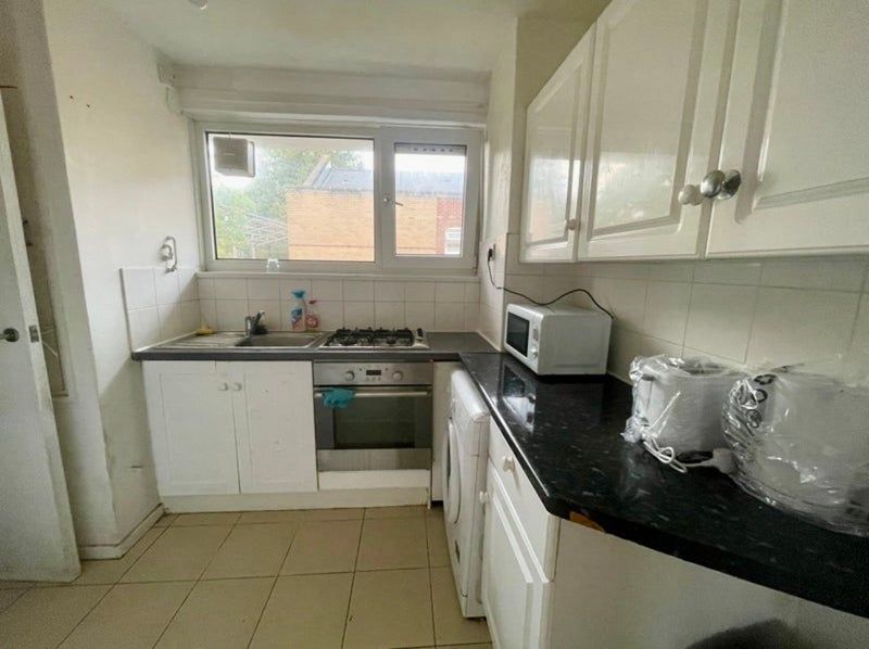 Property photo 3 of 6