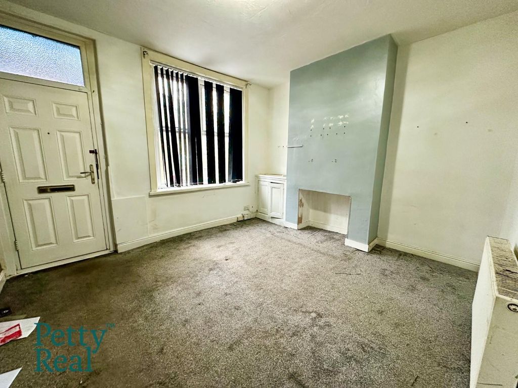 Property photo 3 of 9 125Aff09-Da65-4916-8B18-C4536B6B4381.Jpeg