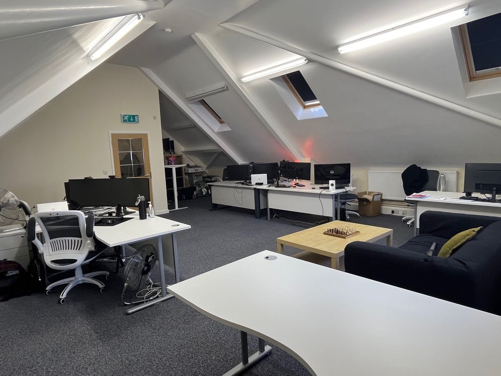 Property photo 2 of 5