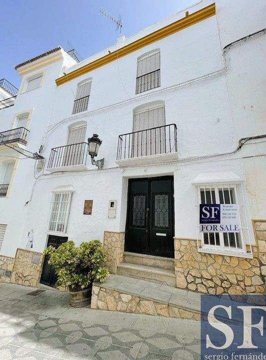 Property photo 1 of 20