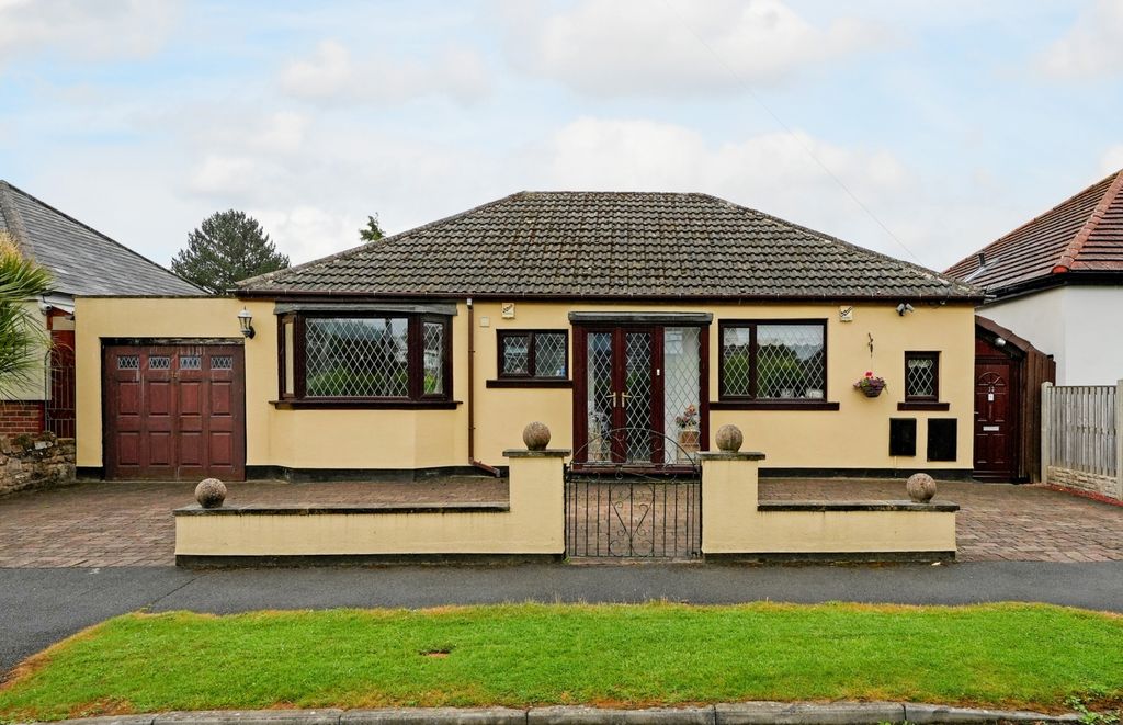 Property photo 1 of 30 Front External