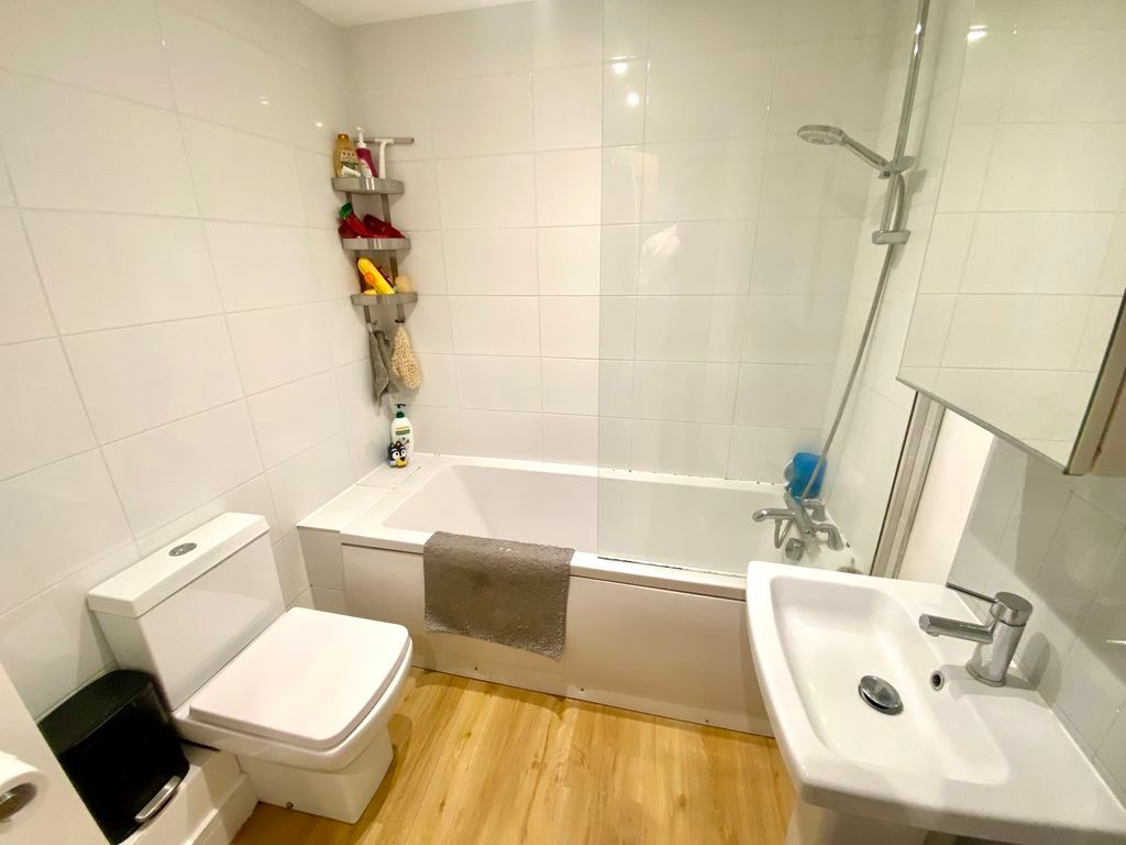 Additional image 8 of 2 bed flat for saleStow Crescent, Fareham PO15