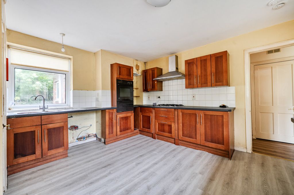 Property photo 3 of 18 1464456-17-6A0Df9...