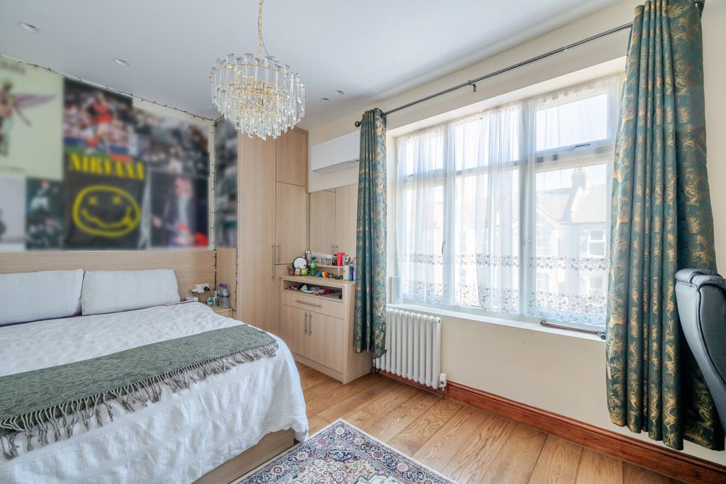 Property photo 2 of 15 1450092-6-69Eb3d0...