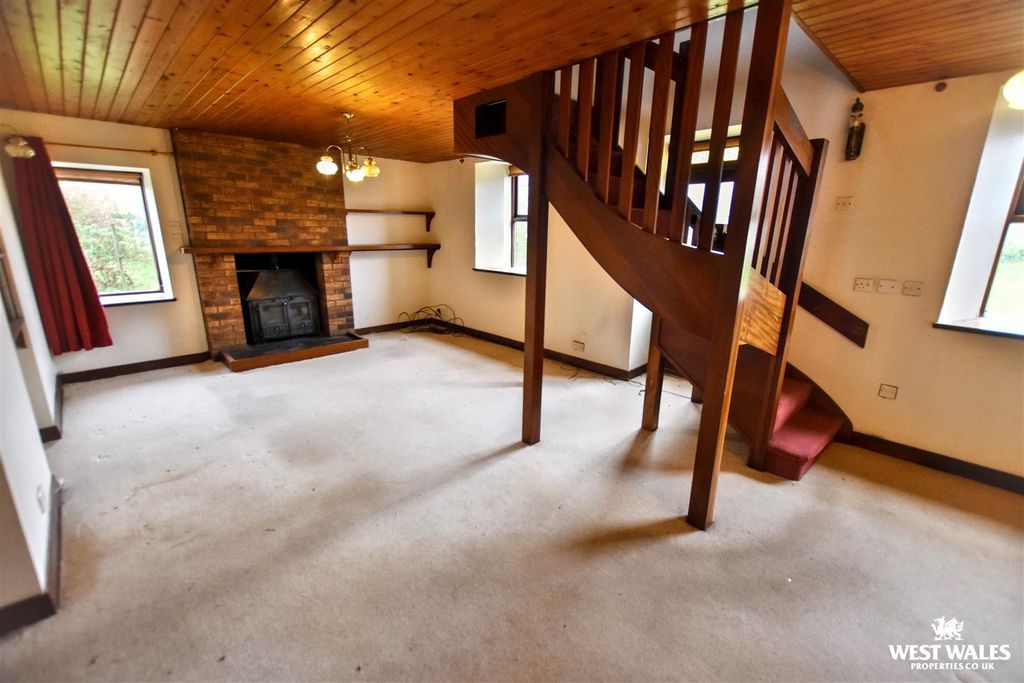 Property photo 2 of 26 14 (76).Jpg