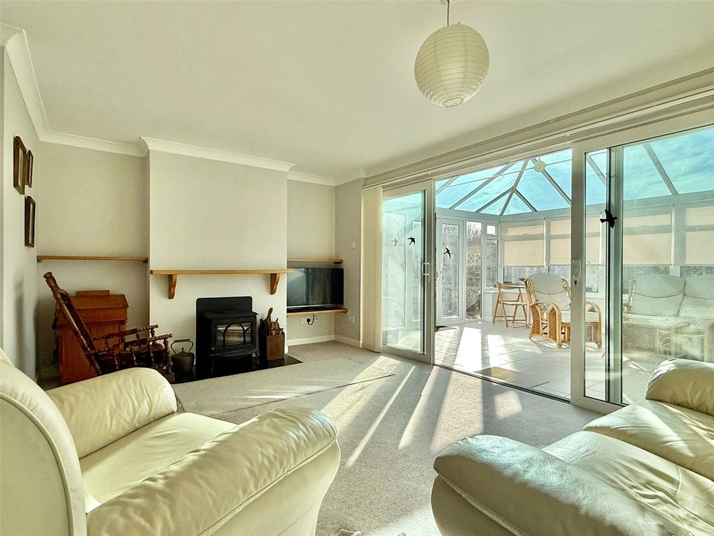 Property photo 3 of 18 Picture No. 05