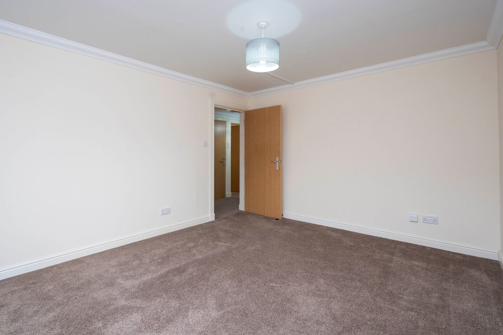Property photo 3 of 17 45 Newlands Court, Bathgate, Eh48 2Gd (11)