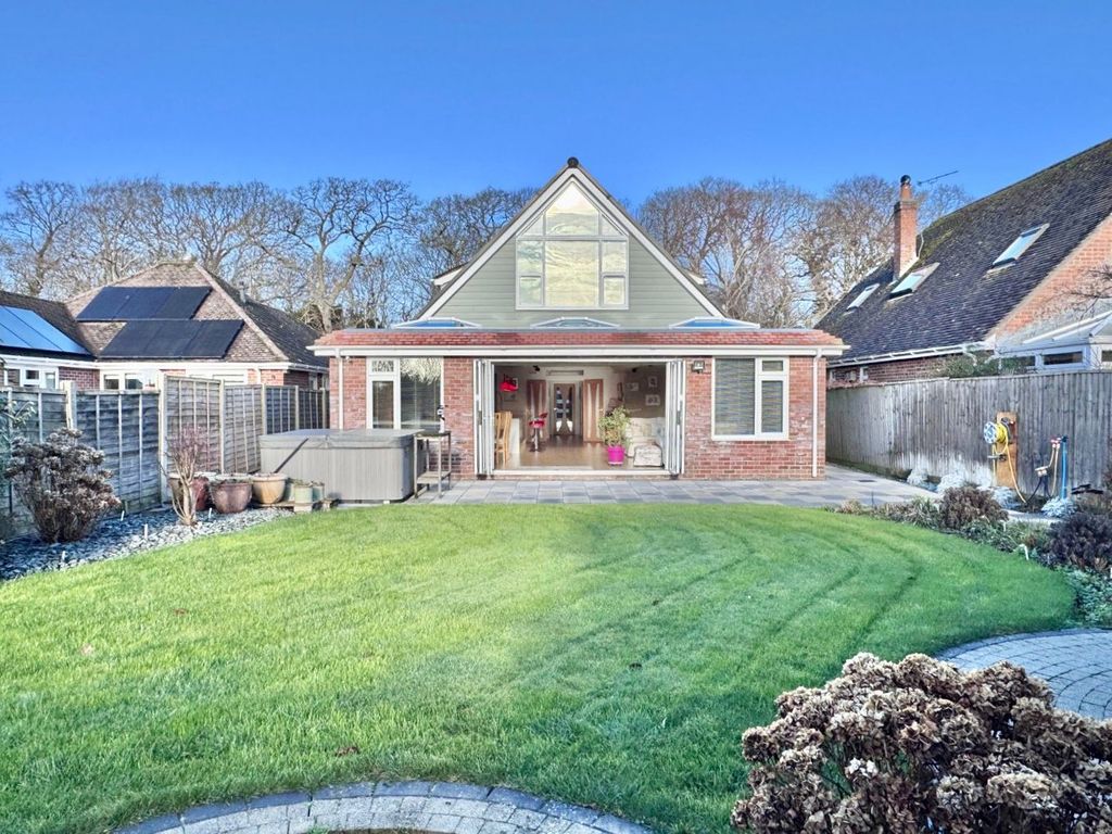 Property photo 1 of 24