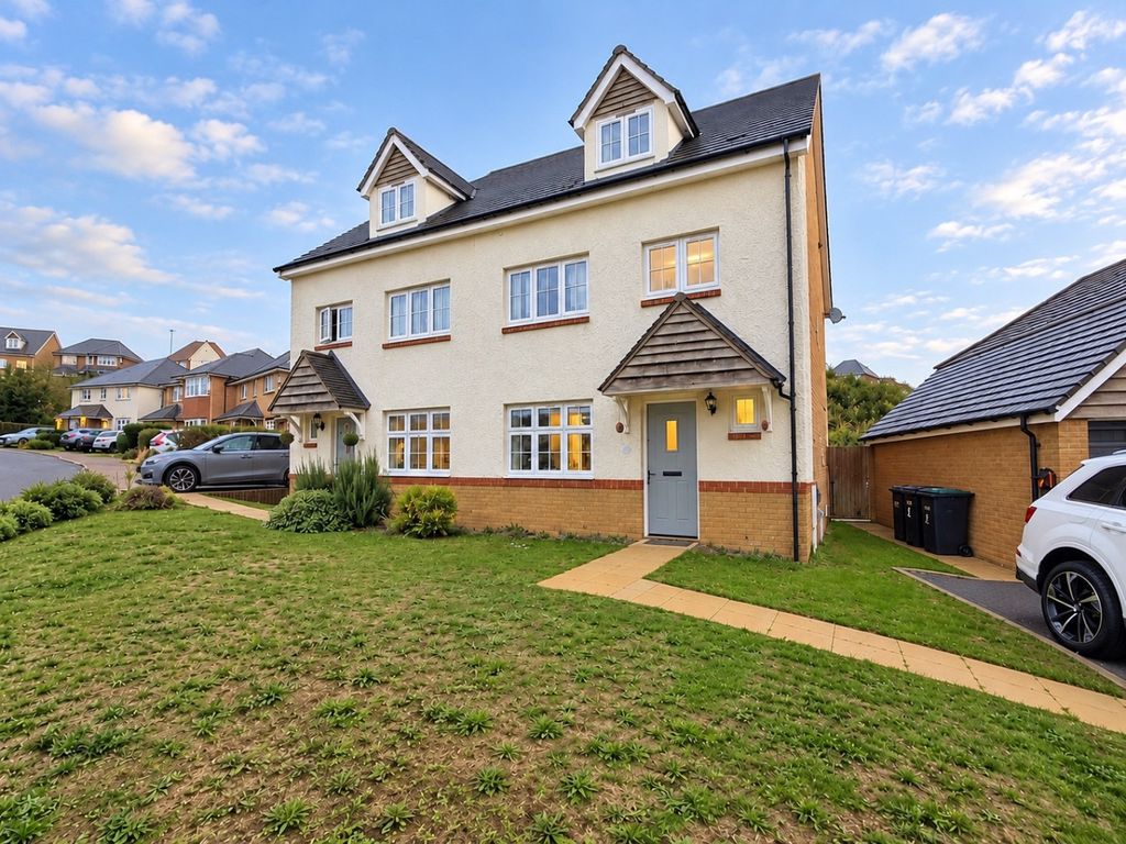 Property photo 1 of 10 5900140