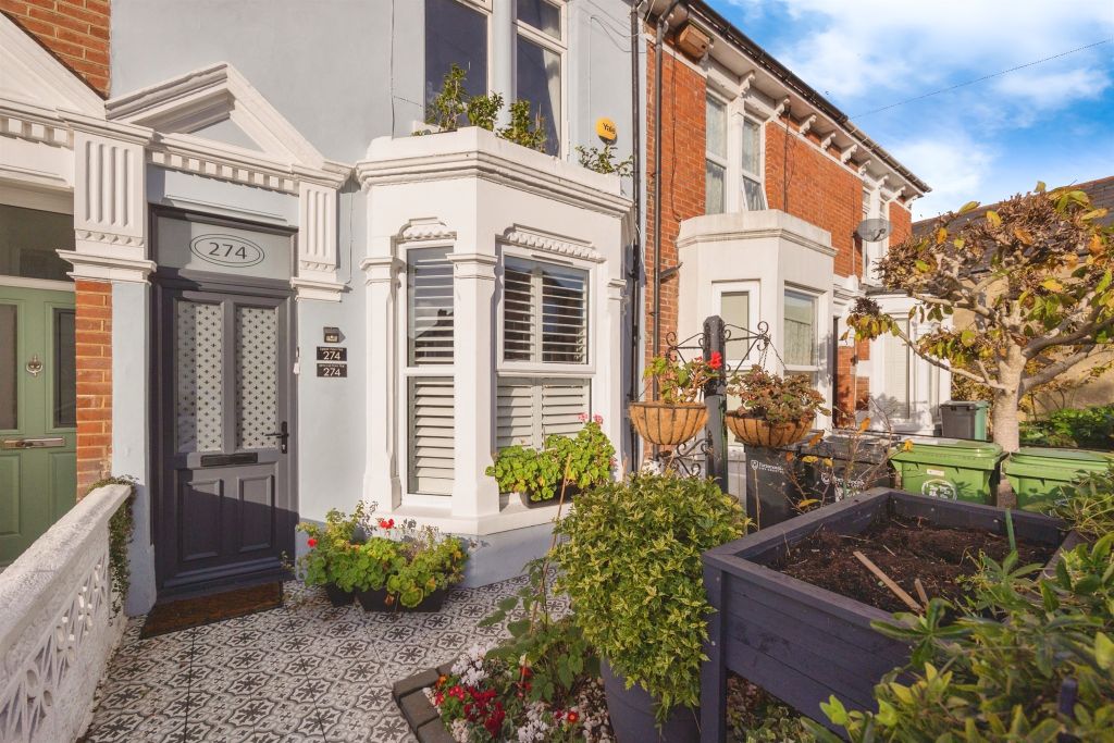 Property photo 2 of 17