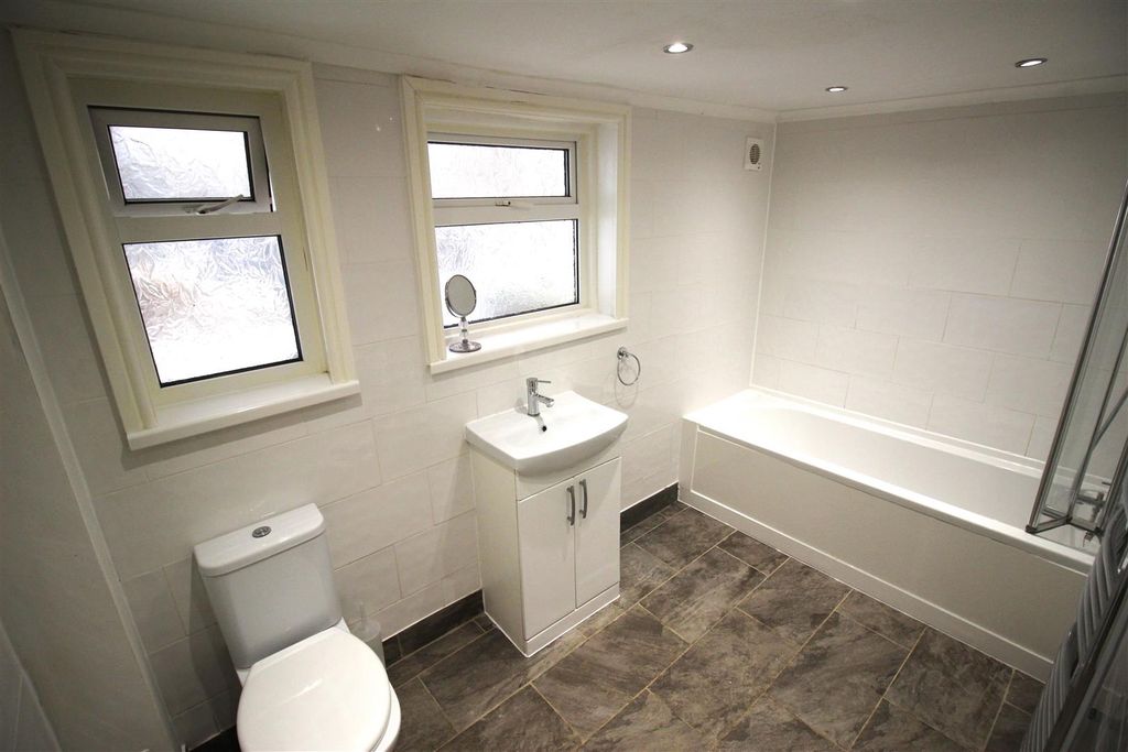 Property photo 3 of 6 Img_0222.Jpg