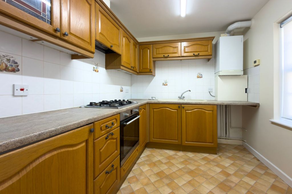 Property photo 2 of 6