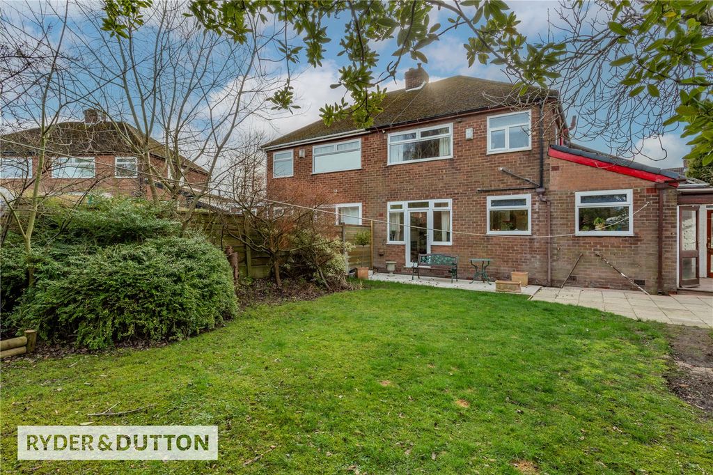 Property photo 2 of 24 Picture No. 21