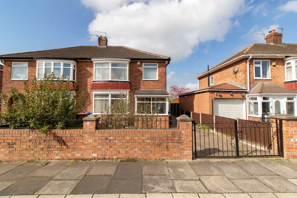 Property photo 1 of 19 Front View