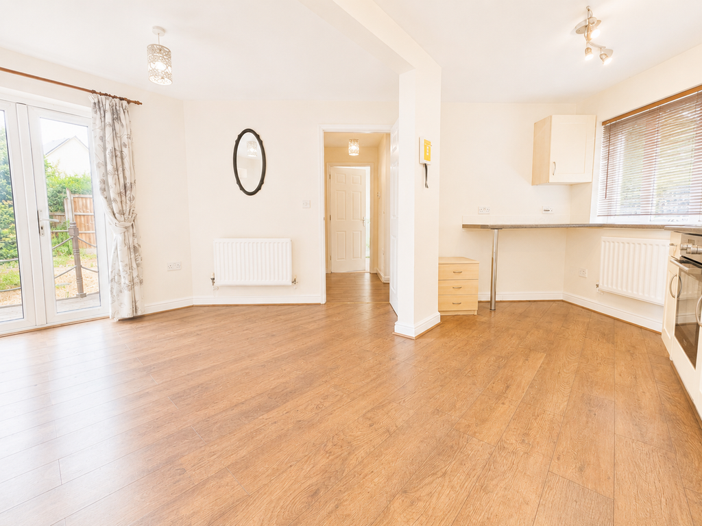Property photo 2 of 17 6Ced86F4-47DC-43D3-8868-69Bf6456C3De