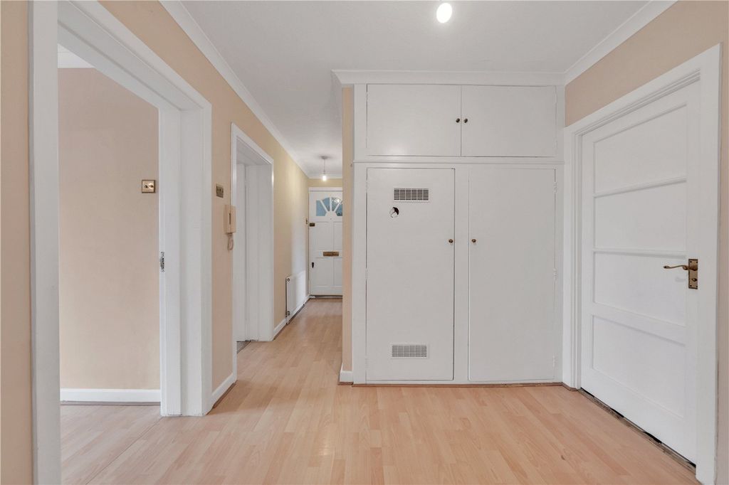 Property photo 3 of 14 Picture No. 17