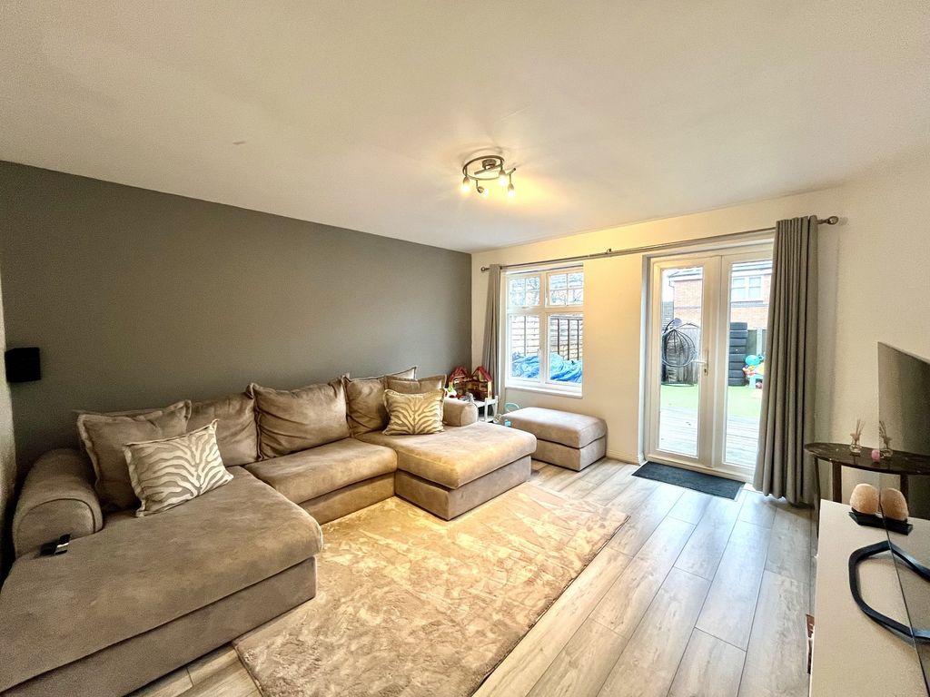 Property photo 2 of 9 Not Specified