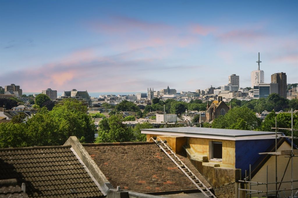 Property photo 3 of 21