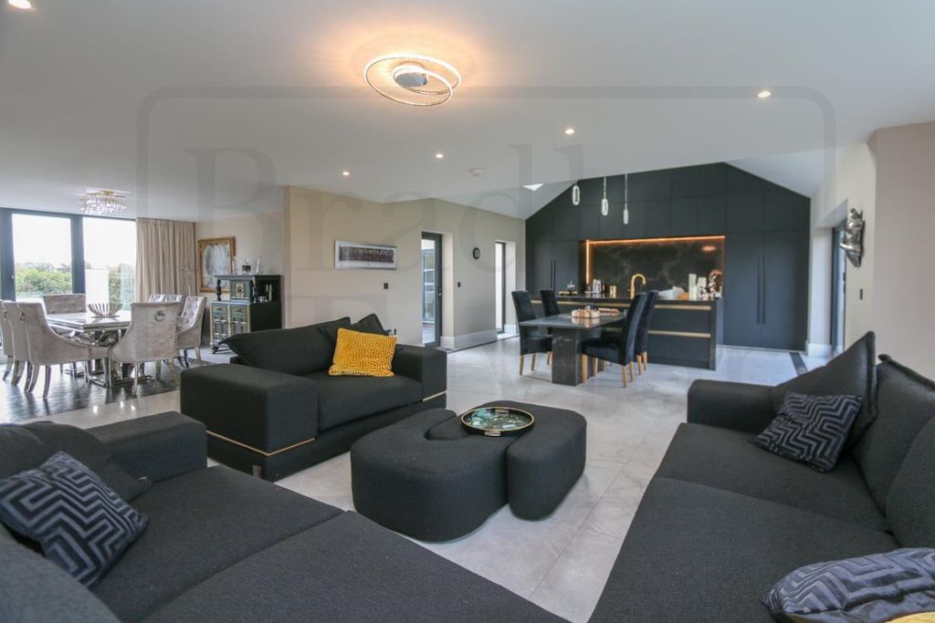 Property photo 3 of 40 Img_0705.Jpg