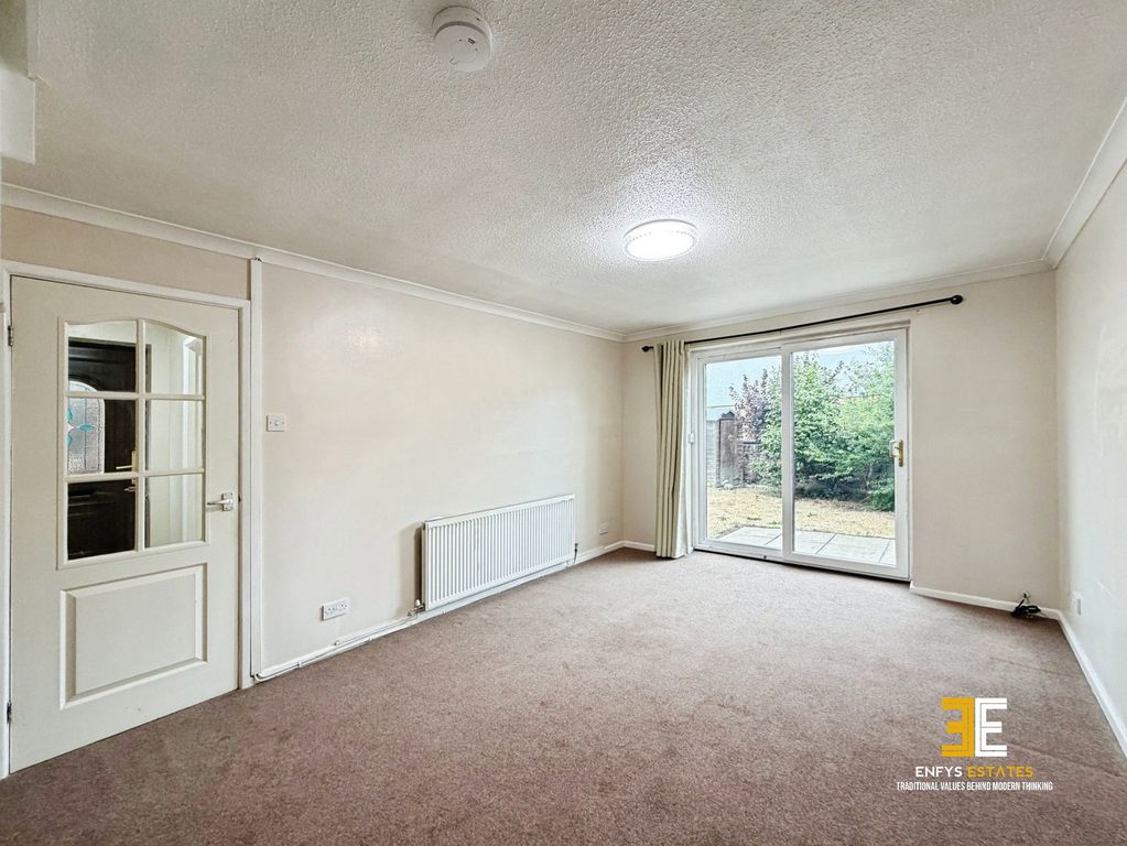 Property photo 3 of 25
